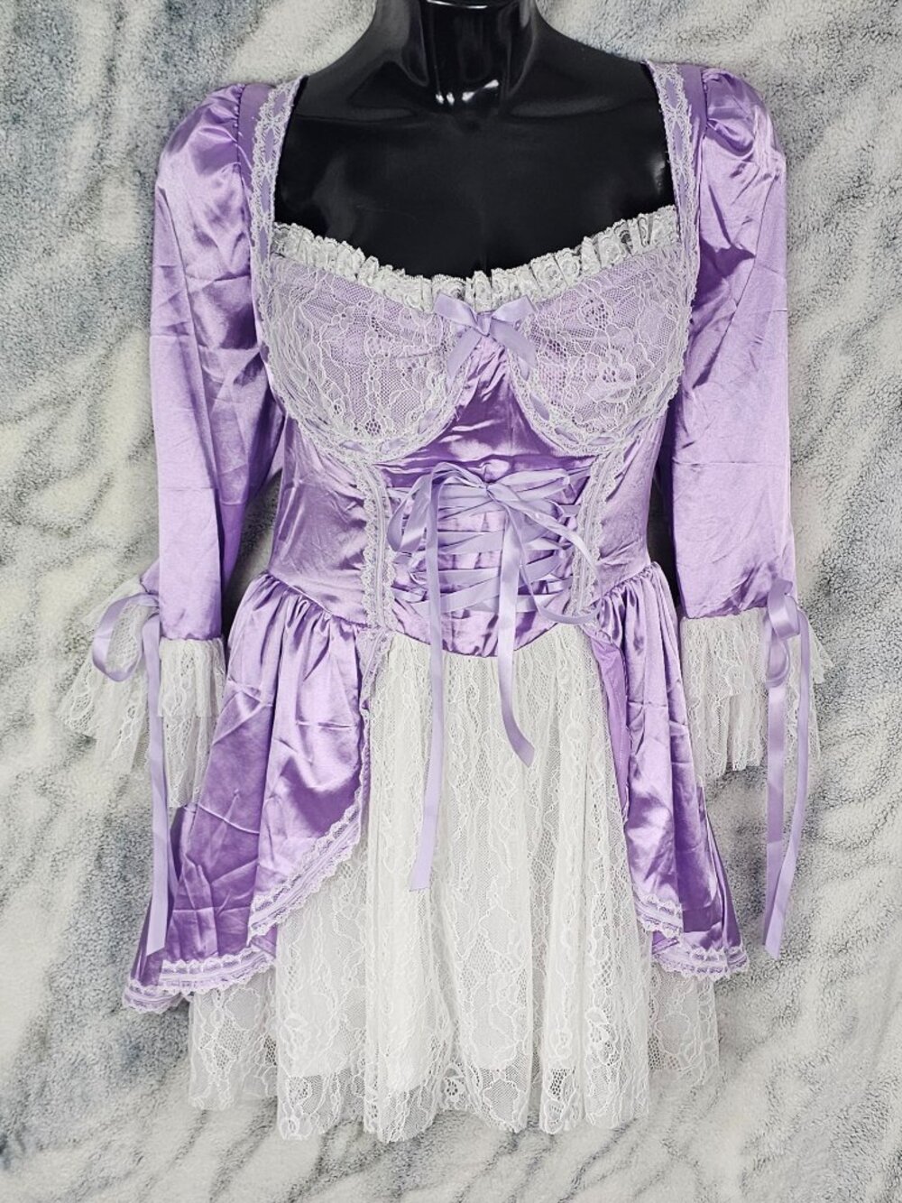 Trickz N Treatz XXL Light Purple Cake Queen Costume Halloween Marie Antoinette